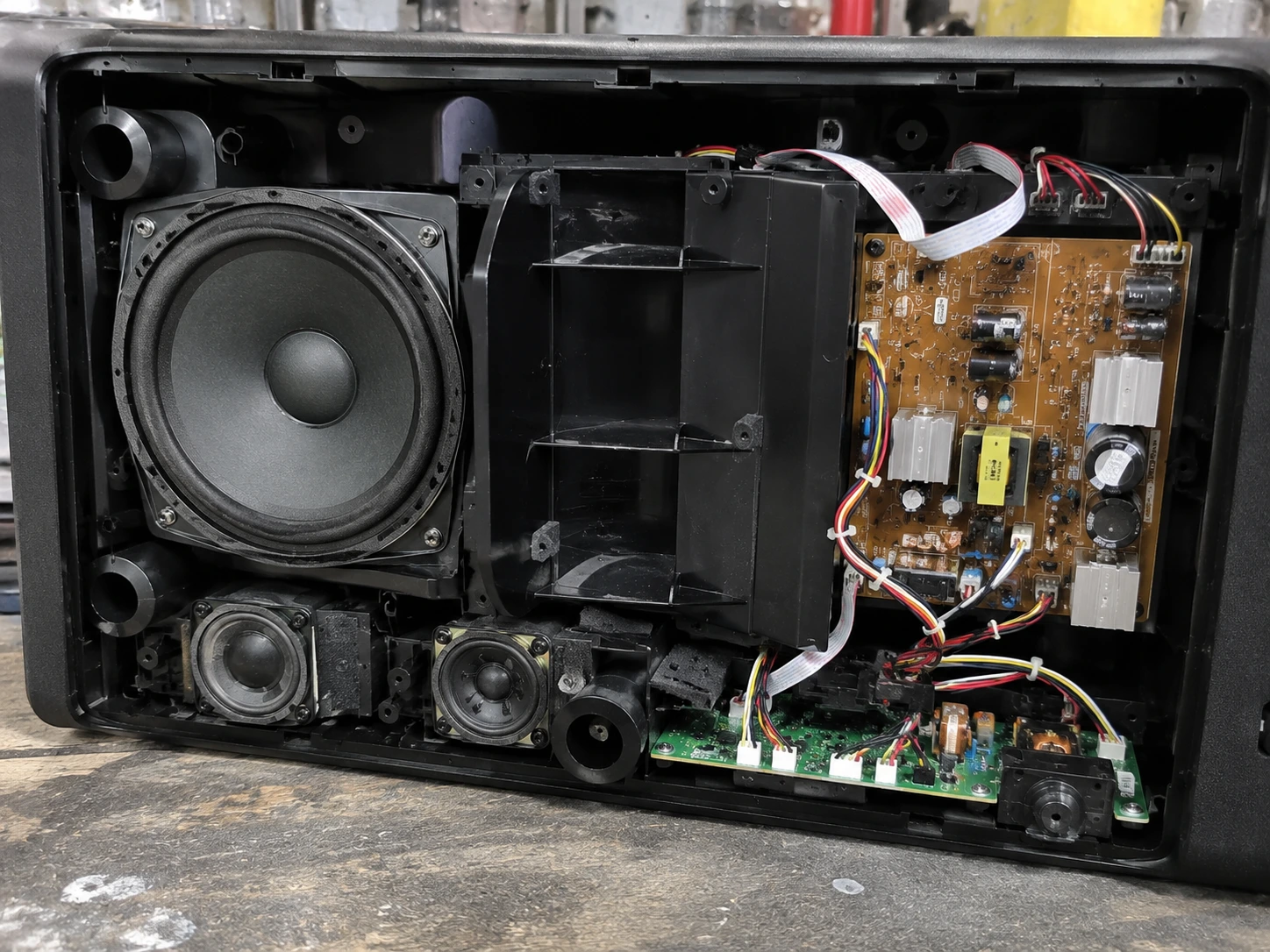 TV Sound & Audio Circuit Repair in Kolkata by Relife Service — photo 4